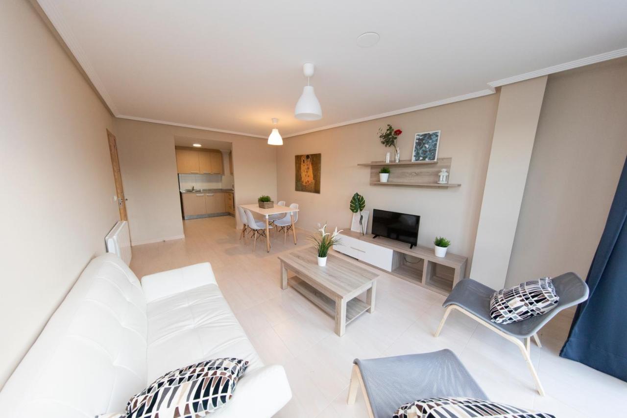 Apartagal-Urbanizacion Foz II Luaran gambar