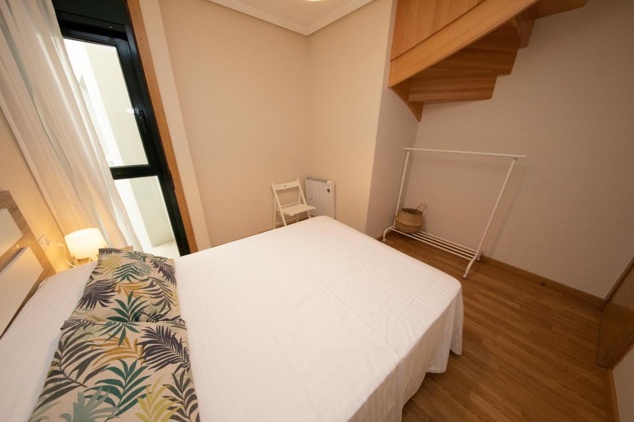 Apartagal-Urbanizacion Foz II Luaran gambar