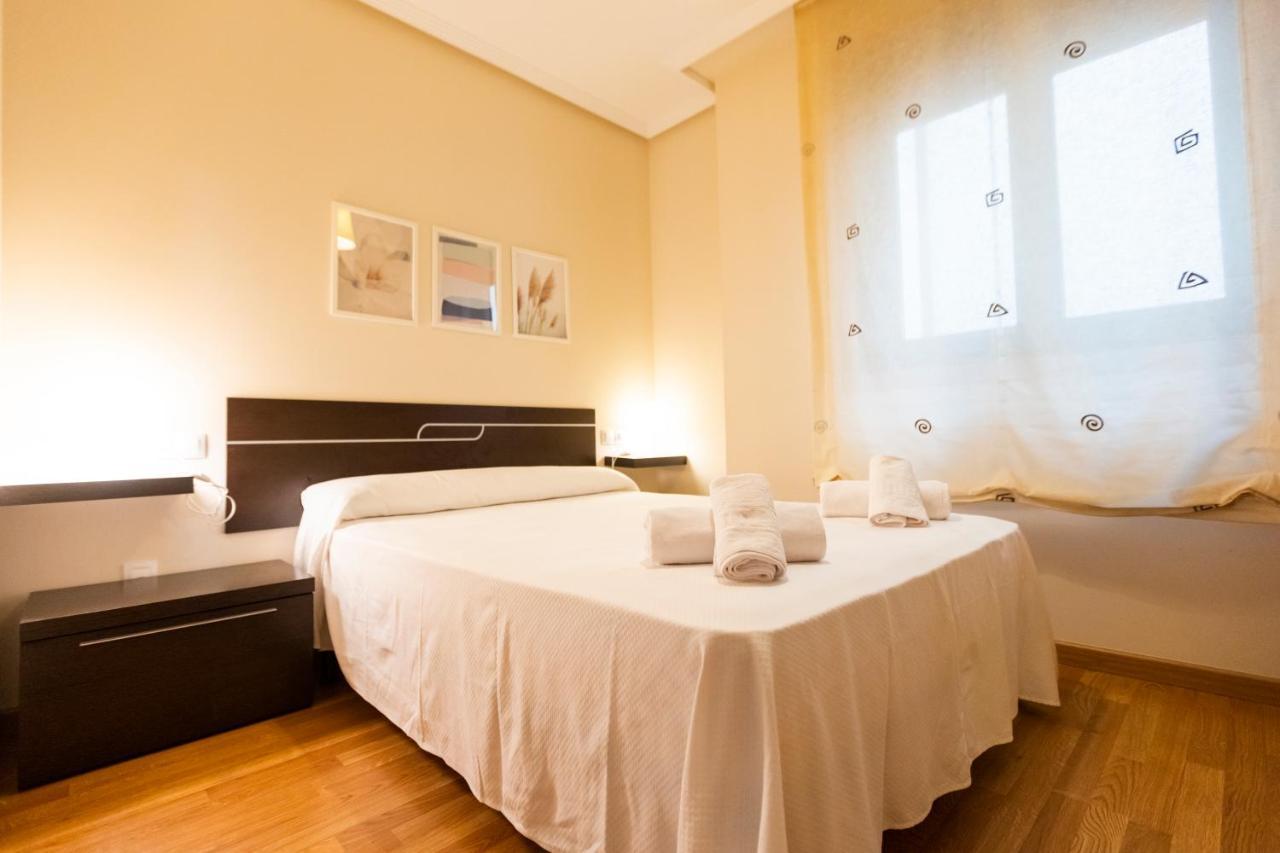 Apartagal-Urbanizacion Foz II Luaran gambar
