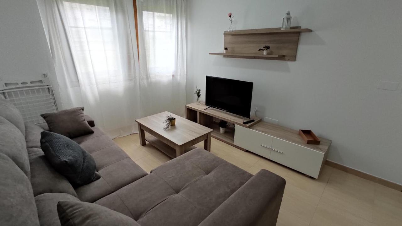 Apartagal-Urbanizacion Foz II Luaran gambar